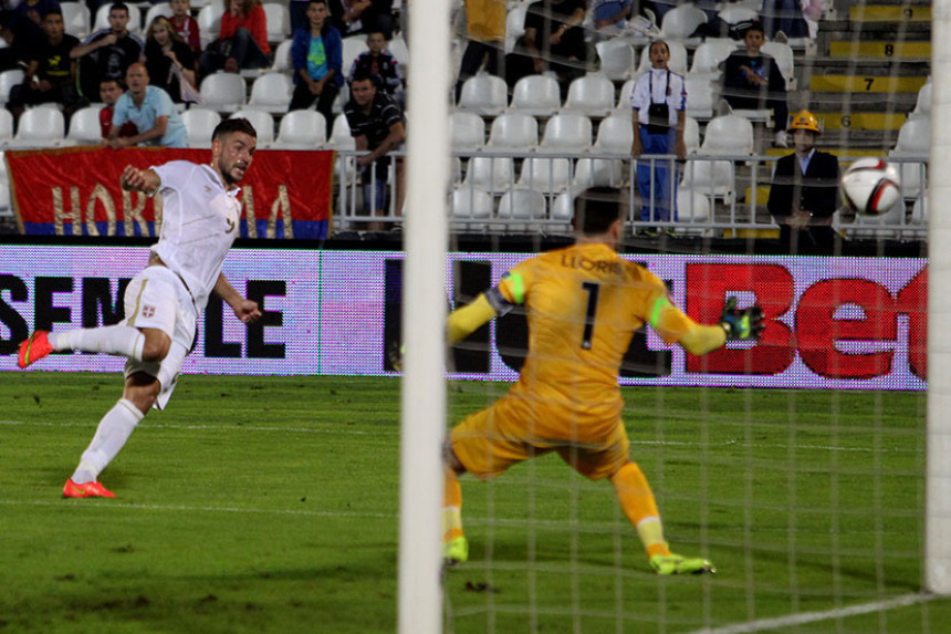 Kolarov ''pocjepao mrežu'' Srbija - Fracuska -1:1