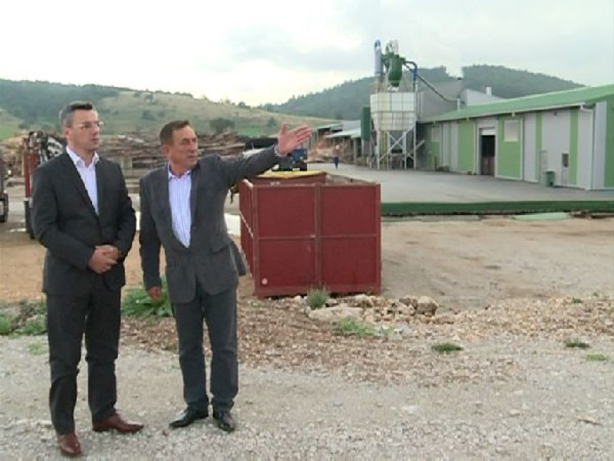  Glasinačko polje-polje propalih investicija