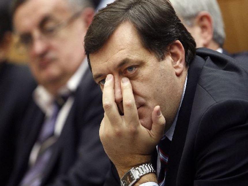 Moguća blokada imovine Dodika u EU?