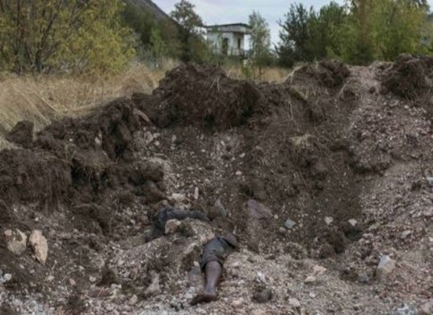 Масовне гробнице у Украјини