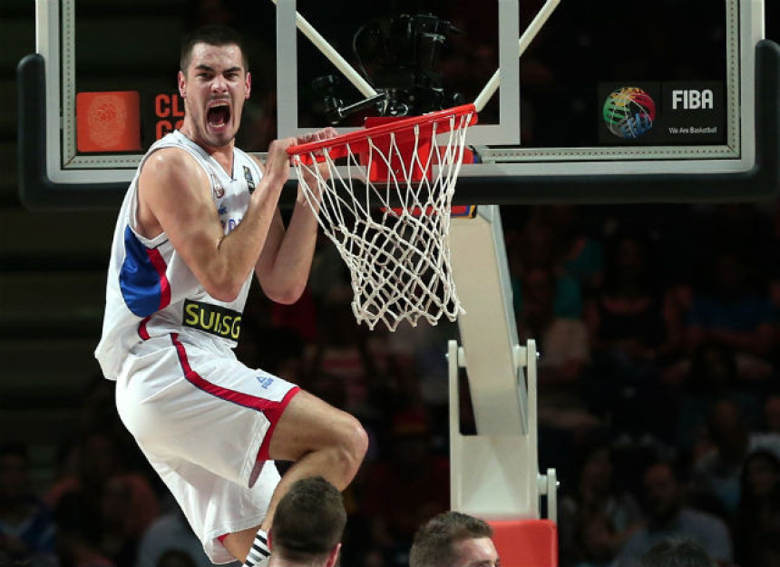Video: FIBA - Zakucavanje Kalinića najbolje na SP!