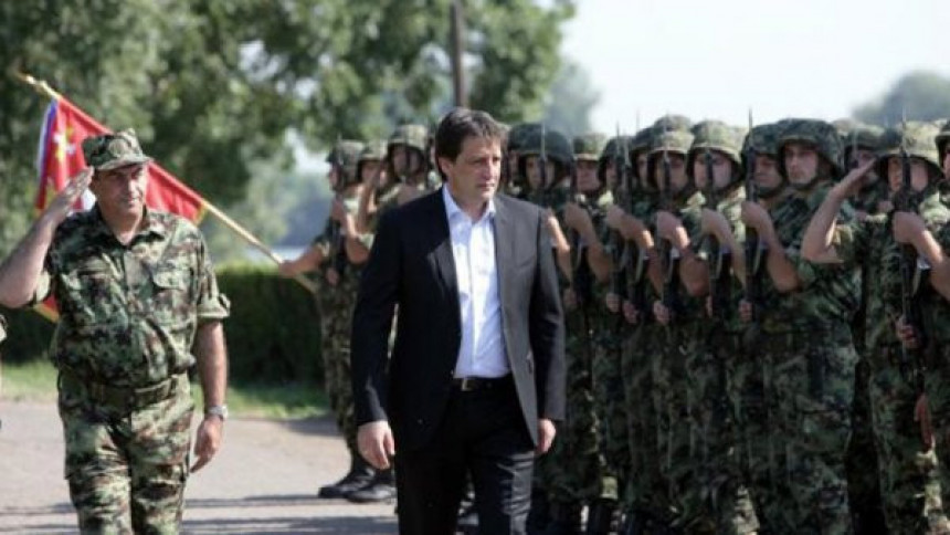 Srbija ne korača tiho ka NATO-u
