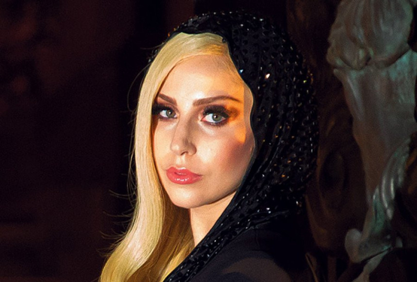 Леди Гага се удала у тајности?