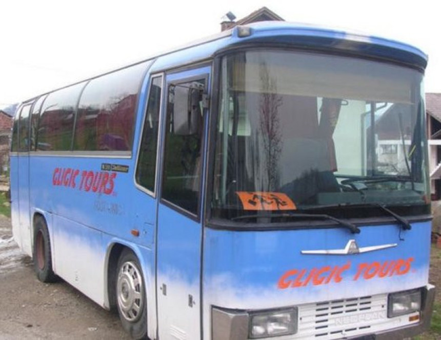 Ukrao autobus pa ga slupao