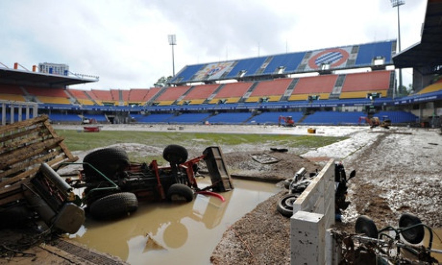 Poplava na stadionu Monpeljea!