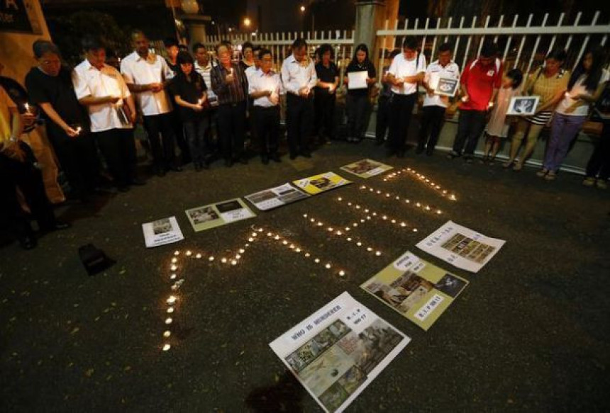 Putnici znali da će MH17 pasti?