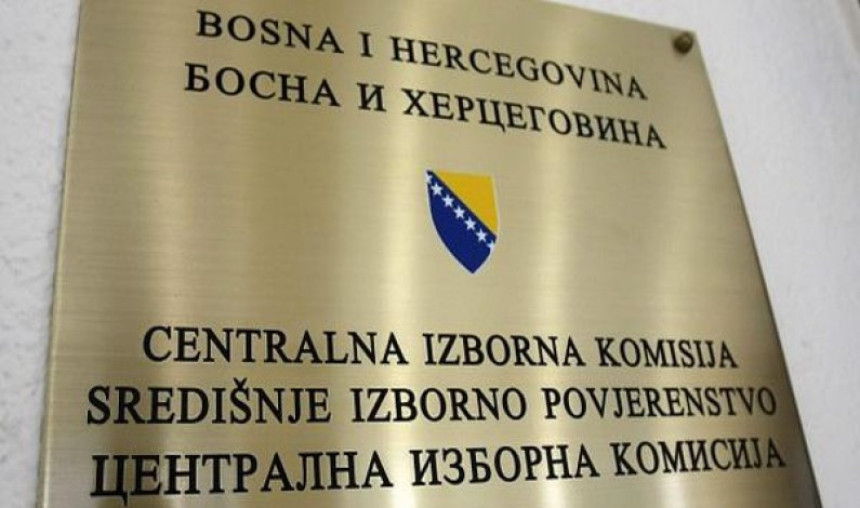 Поједина биралишта отворена са кашњењем 
