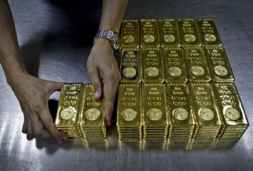 Rusi kupuju zlato, nešto se sprema