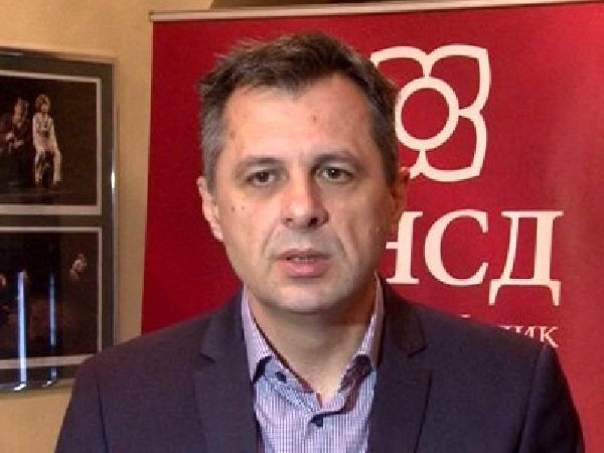 СНСД: Иванић у предности