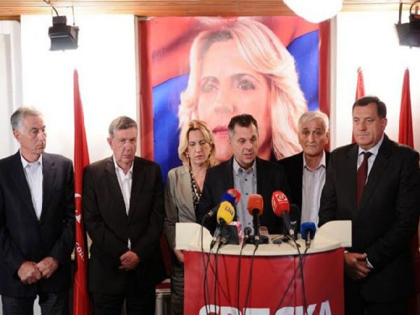 СНСД-овци нису гласали за Жељку Цвијановић