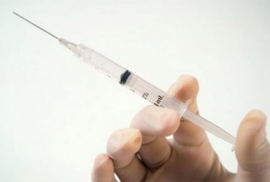 Набављено 12.000 вакцина