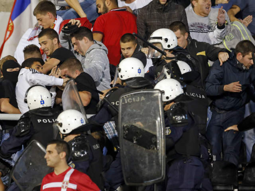 Видео: Црни 14. октобар српског фудбала!