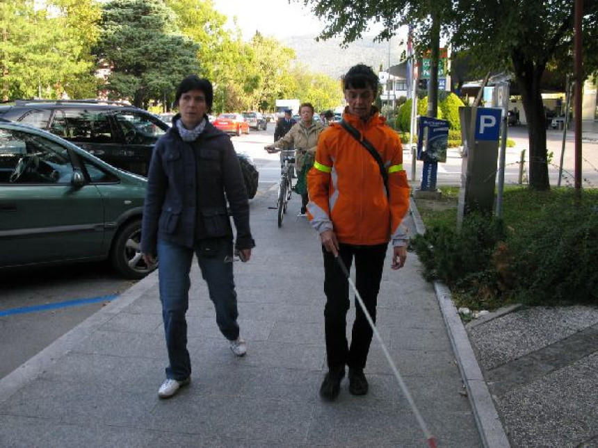  Riješiti položaj slijepih