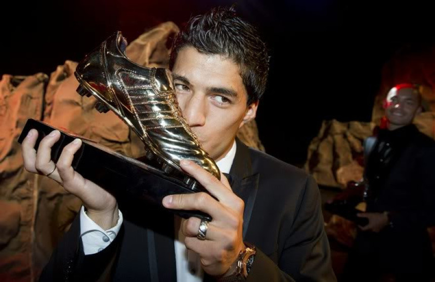 Suarezu uručena 'Zlatna kopačka'