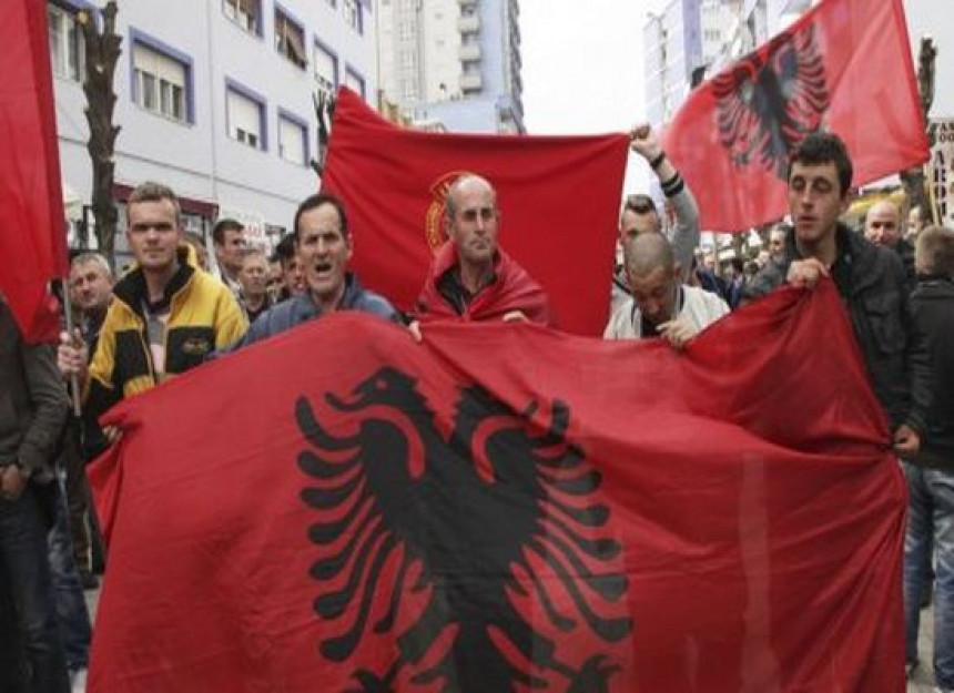 Albanija objavila specijalni rat Srbiji