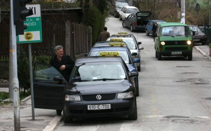 Činovnici za taksi spiskali 360.000 KM