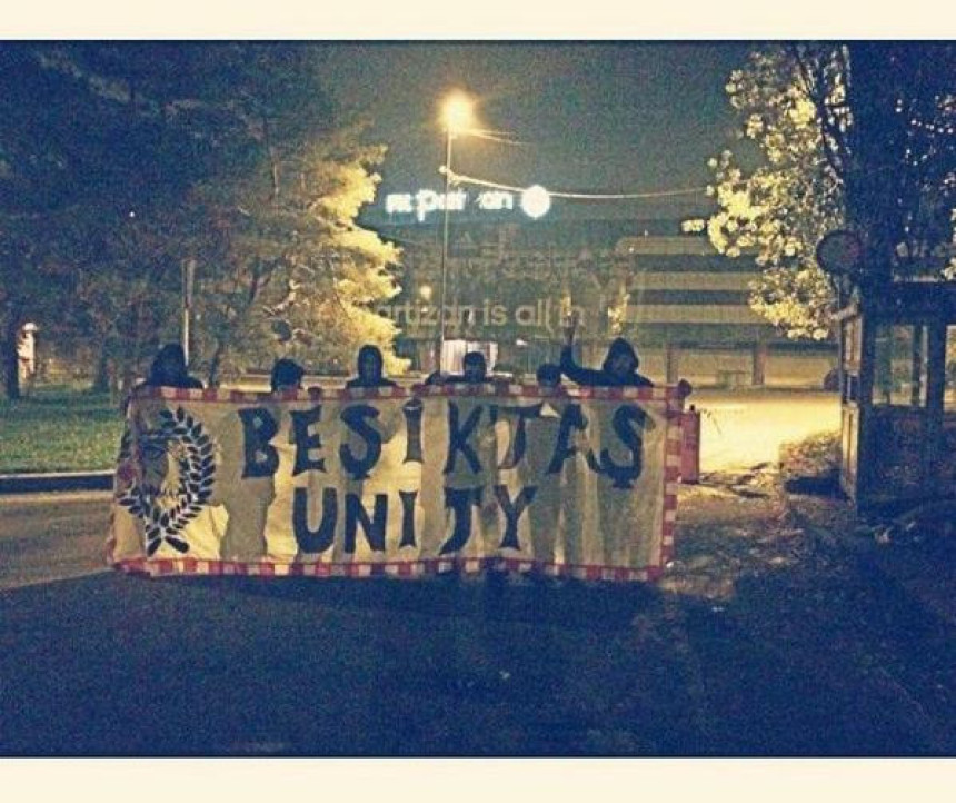 Turci stigli u BG i provociraju!