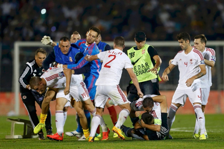 Србија добија 3:0 уз избацивање из Европе!