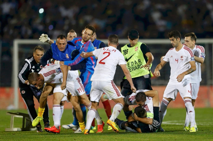 Srbija dobija 3:0 uz izbacivanje iz Evrope!