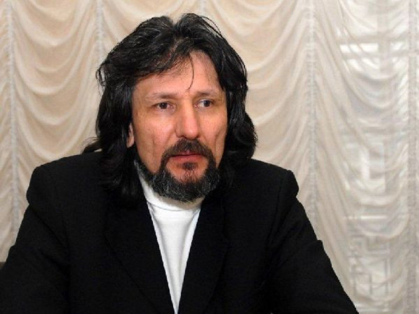 Čanković poziva na mir i uzdržanost 