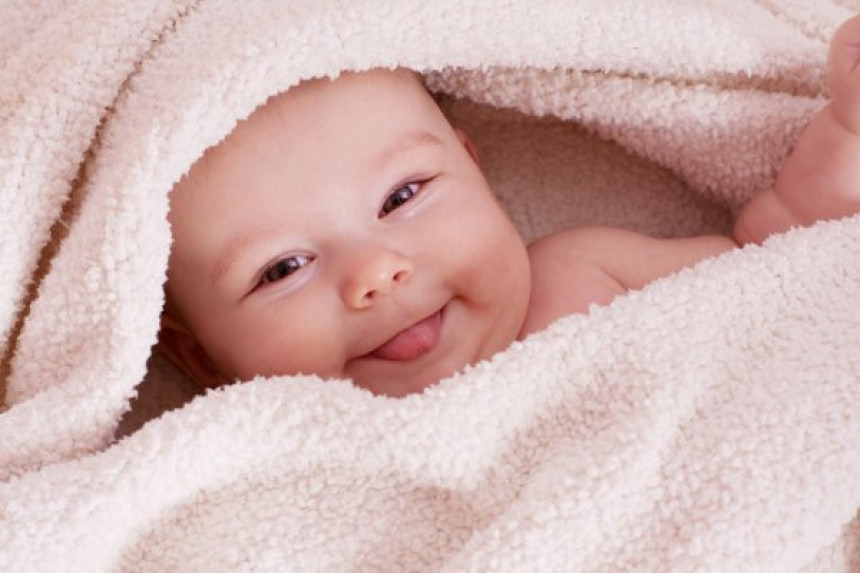 Шта бебе раде током првог сата живота?