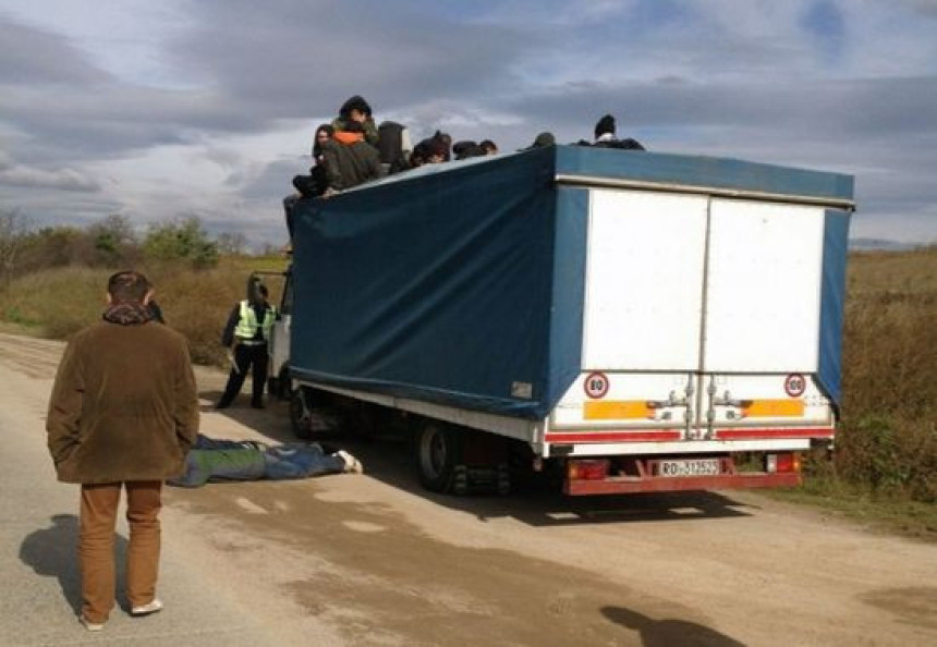 У камиону код Ниша пронађено 80 Сиријаца!