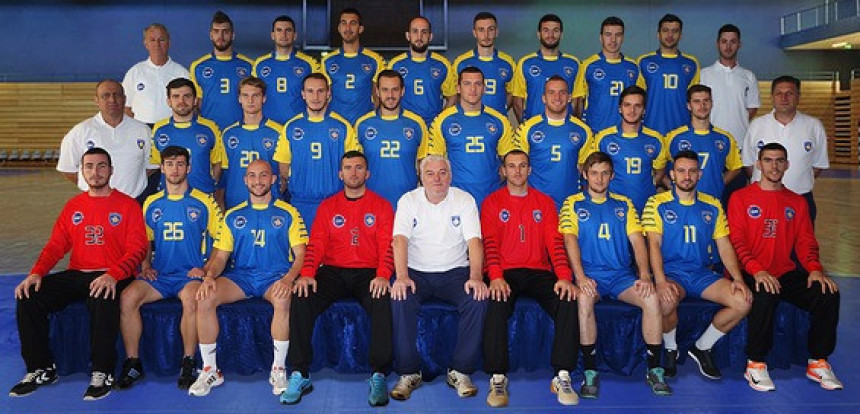 Debi Kosova, u hali se orilo - Srbija, Srbija!