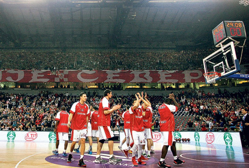 EL: Puna Arena za meč Zvezda - Valensija