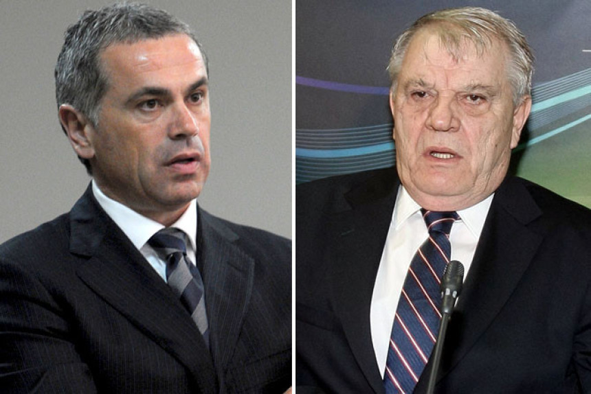 Tole: Terzić se samo licka i priča!