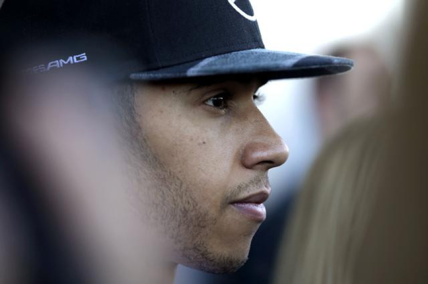 Hamilton ostao bez menadžera