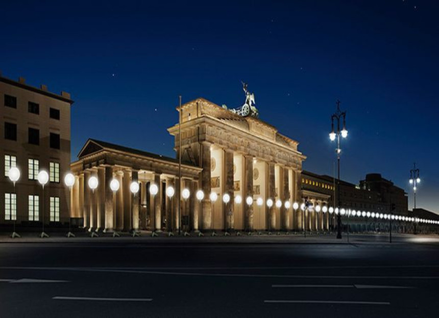 Berlin: Umjesto zida 8.000 balona