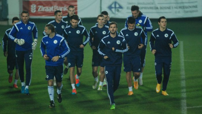 Papetu je isteklo vrijeme! Ko je sljedeći?