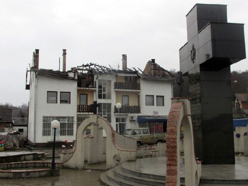 Izgorjela boračka zgrada u Kravici