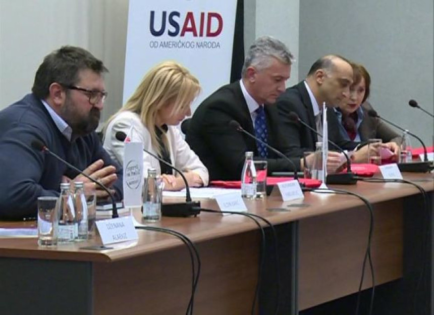 ACCOUNT: Problem u BiH je korupcija. Priznanje BN TV
