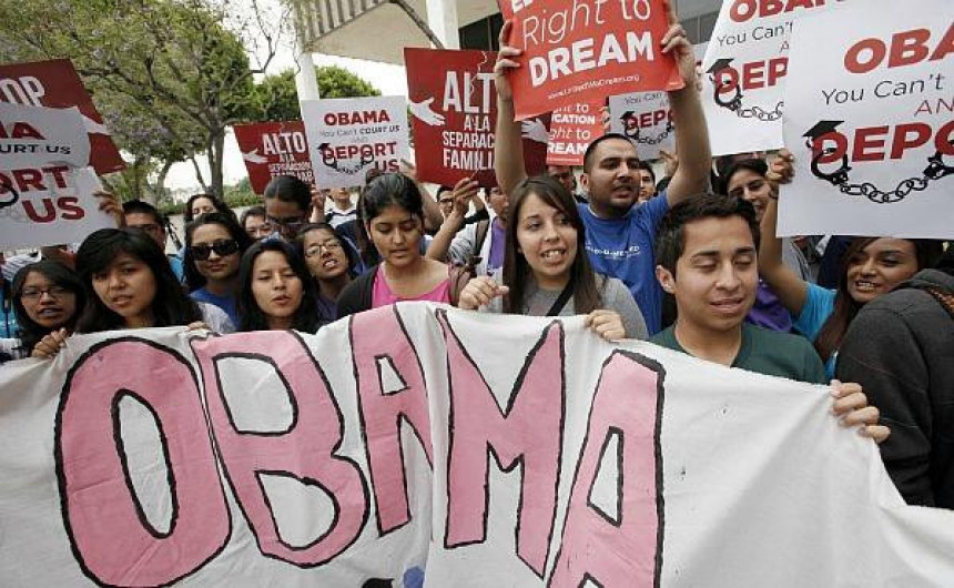 Обама штити пет милиона имиграната