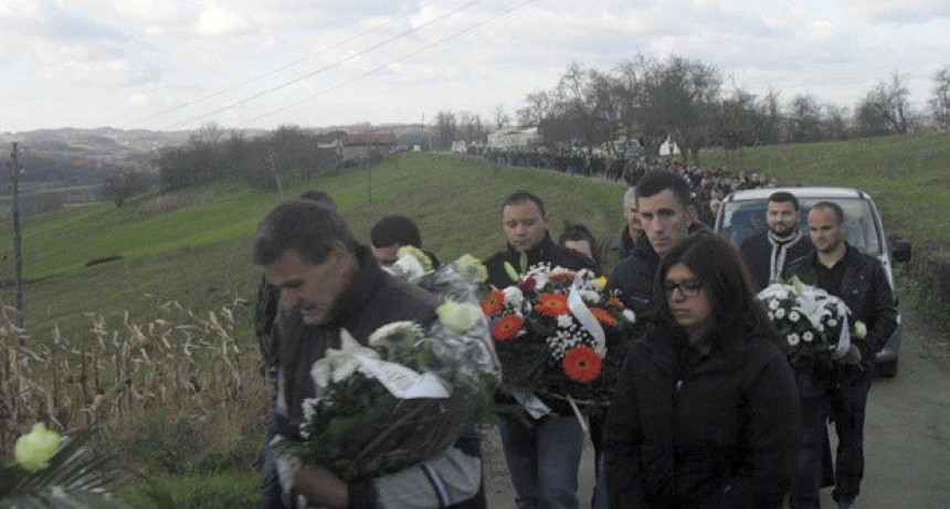 Прњавор: Сахрањен Србин убијен у Бечу