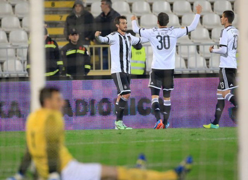 Partizanu jesenja titula JSL!