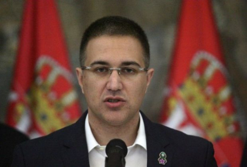 Utvrđena krađa identiteta Vučića