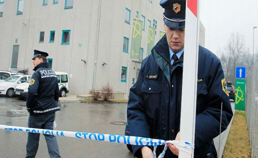 Ubio se direktor škole zbor seks skandala