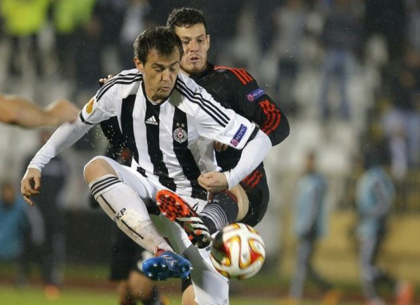 JSL: Partizanu bod na "oranici"