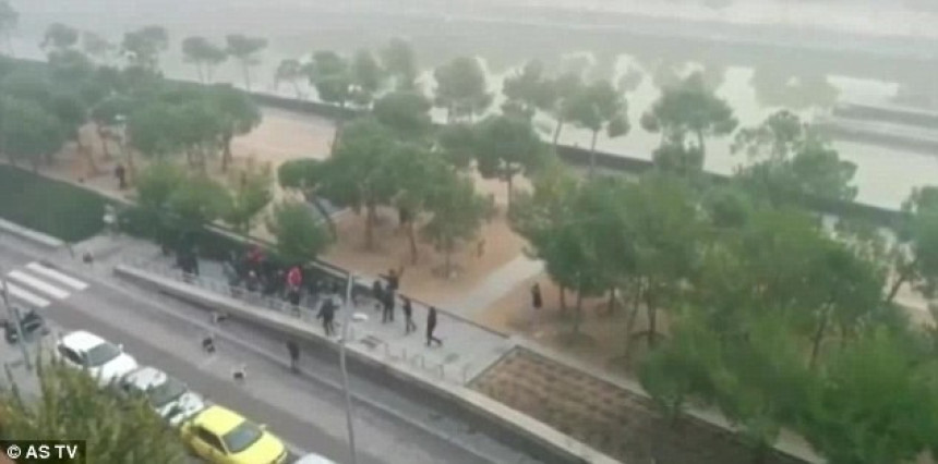 Video: I Španci imaju huligane!