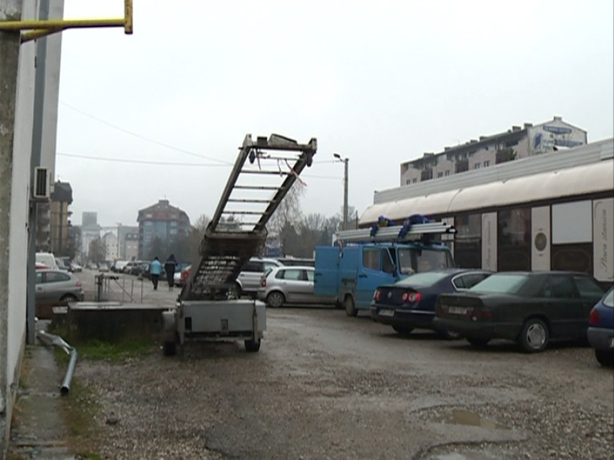 Povrijeđeni radnici i slučajna prolaznica