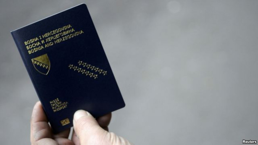 Ко све има право на дипломатски пасош?
