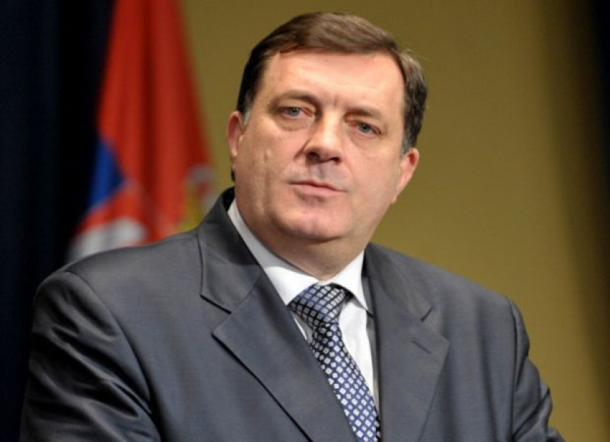 Dodik bi da može protjerao Hila 