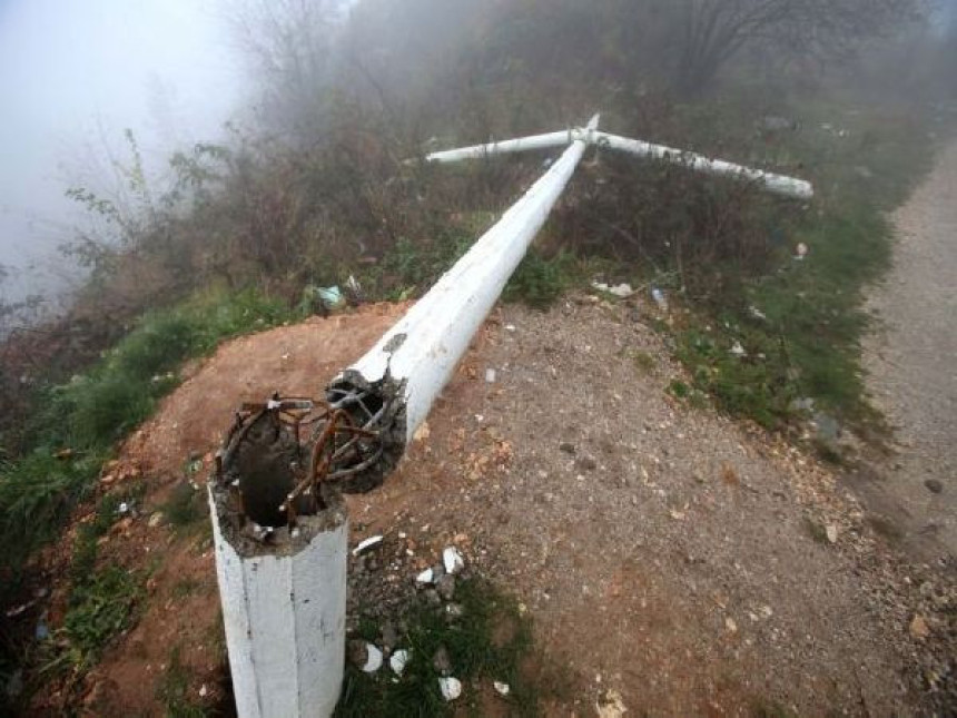 Hatić srušio krst na Zlatištu