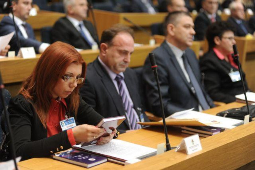 Koja imena će birati poslanici NS RS?