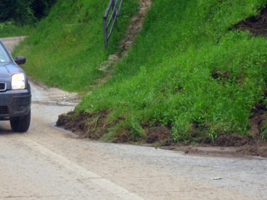 Aktivirano klizište kod Nevesinja