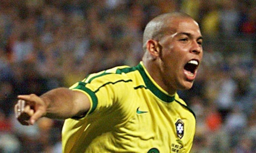 ''Zuba'' Ronaldo se vraća fudbalu!