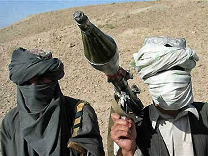 Talibani u školi drže taoce