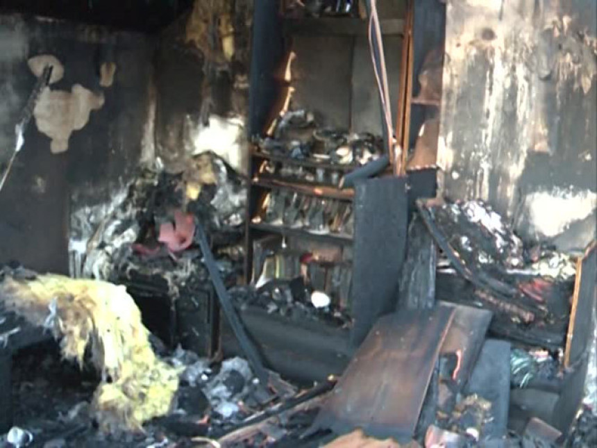 Добој: У пожару изгорио спрат куће